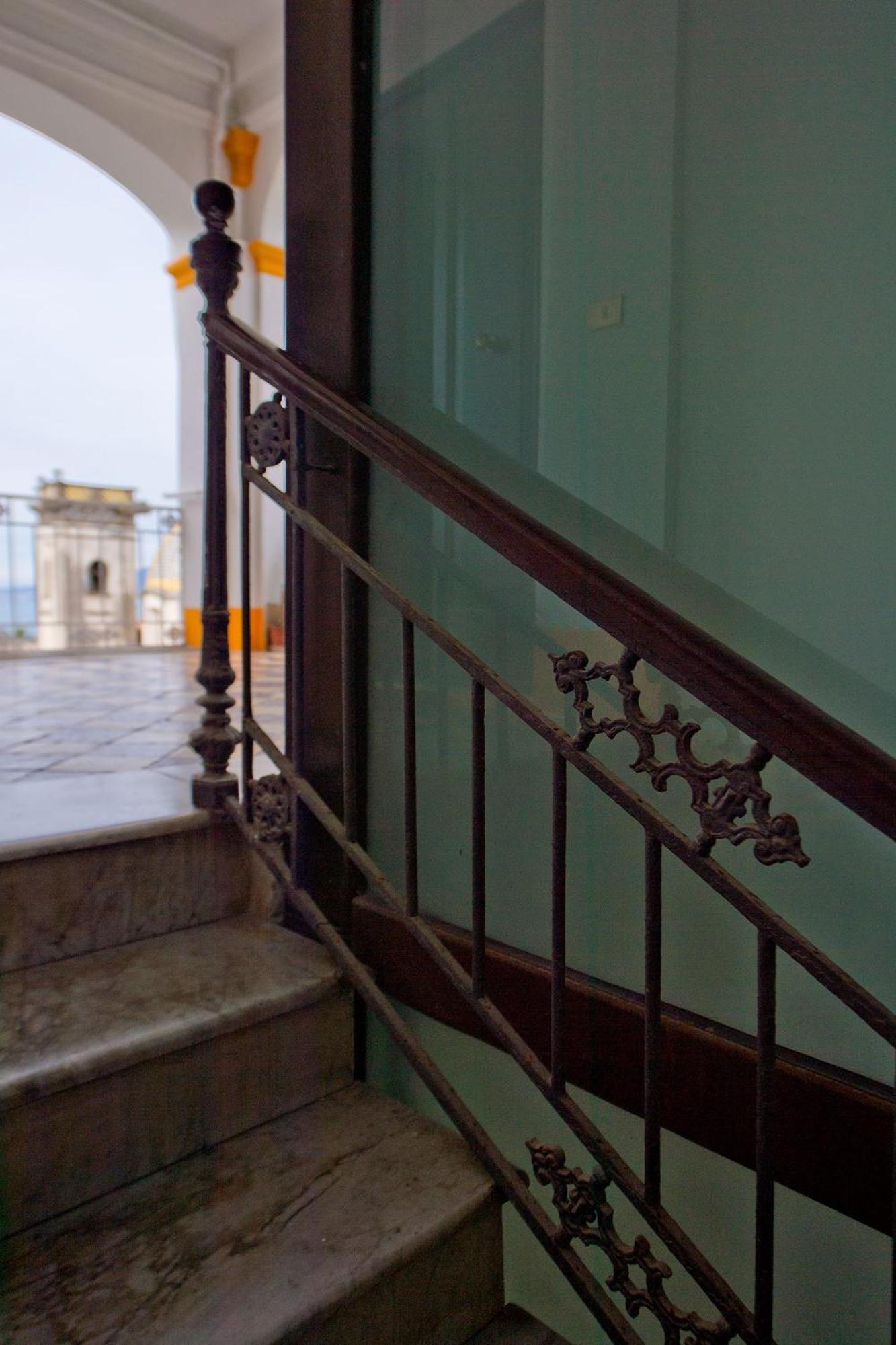 La Viuzza Bed & Breakfast Sorrento Dış mekan fotoğraf